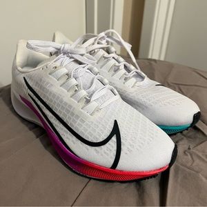 NEW Women’s Nike Air Zoom Pegasus 37